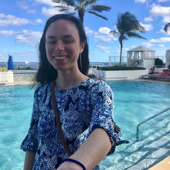 Meet your Posher, Toni - Picture 3 of 3